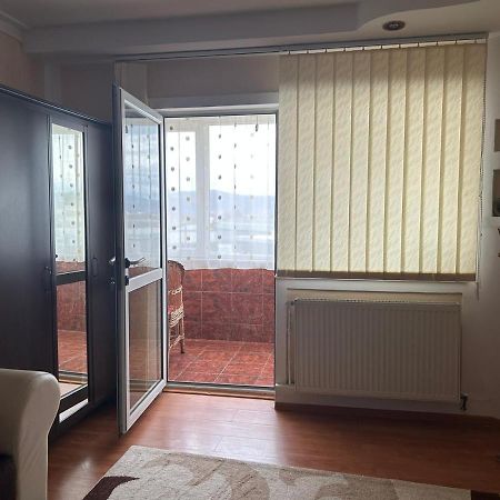 Apartament Onesti Exteriér fotografie