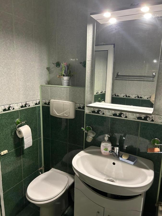 Apartament Onesti Exteriér fotografie