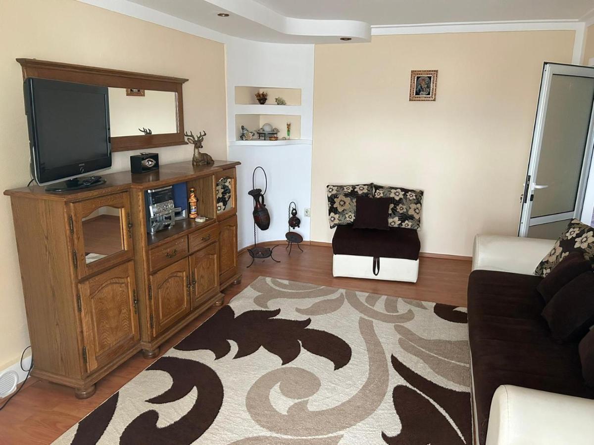 Apartament Onesti Exteriér fotografie